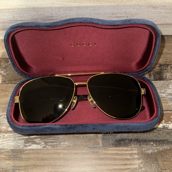 Gucci Sunglasses - Picture 2 of 8